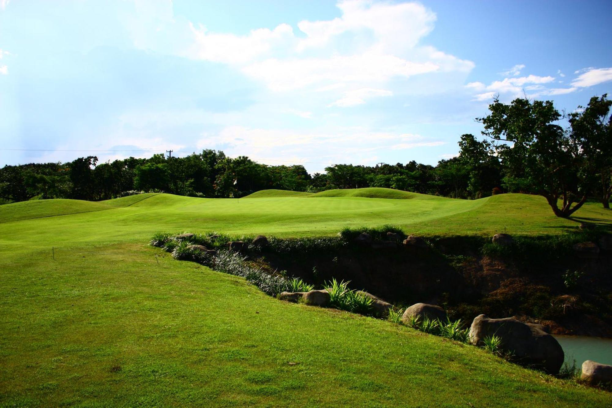 Mae Jo Golf Resort & Spa San Sai Exterior photo