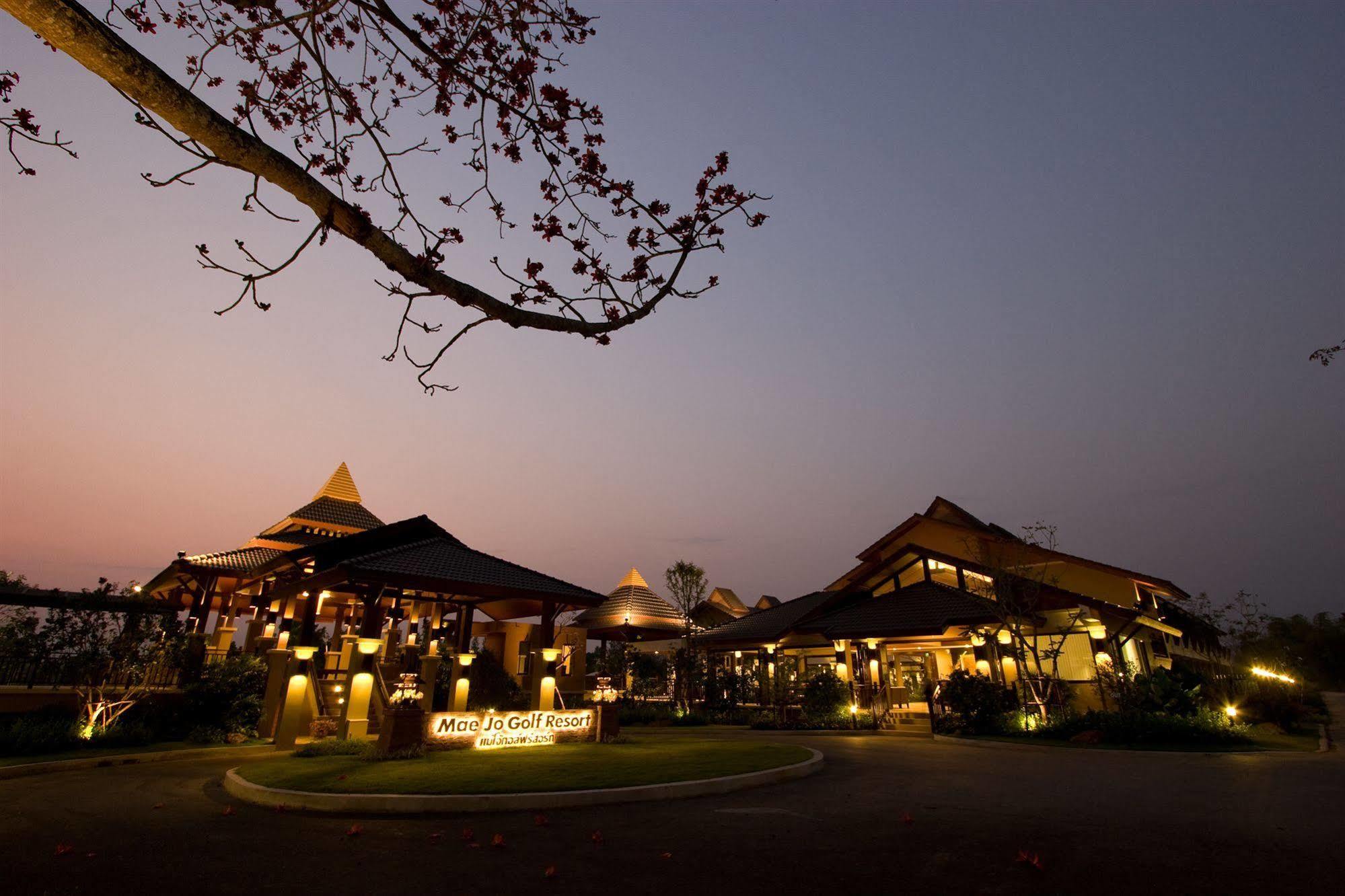 Mae Jo Golf Resort & Spa San Sai Exterior photo